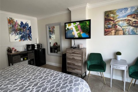 Купить кондоминиум в Форт-Лодердейл, Флорида 1 спальня, 26.01м2, № 1993291 - фото 9