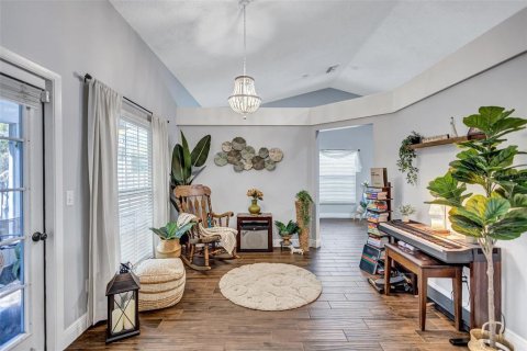 House in Tarpon Springs, Florida 4 bedrooms, 154.96 sq.m. № 2151426 - photo 10