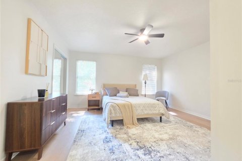House in Jacksonville, Florida 3 bedrooms, 128.95 sq.m. № 2315279 - photo 23
