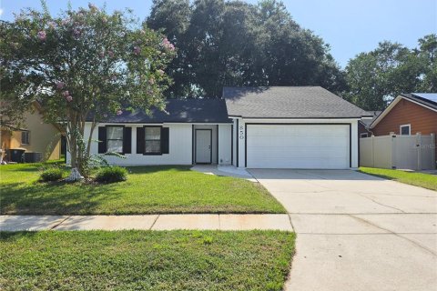 House in Jacksonville, Florida 3 bedrooms, 128.95 sq.m. № 2315279