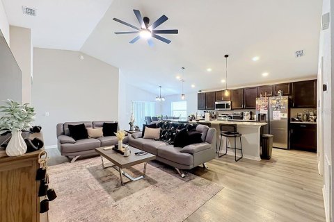 Villa ou maison à louer à Riverview, Floride: 4 chambres, 158.86 m2 № 2399527 - photo 13