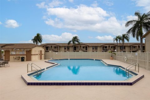 Купить кондоминиум в Бока-Ратон, Флорида 1 спальня, 53.51м2, № 2032558 - фото 18