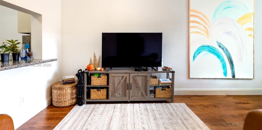 Кондоминиум с 1 спальней в Бока-Ратон, Флорида № 2032558