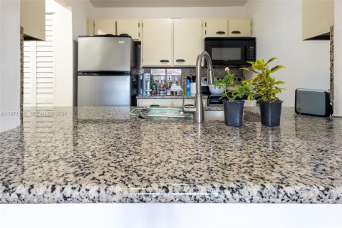 Купить кондоминиум в Бока-Ратон, Флорида 1 спальня, 53.51м2, № 2032558 - фото 11
