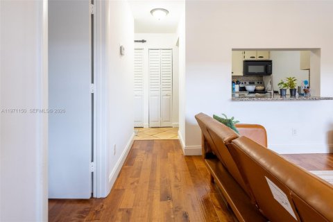 Купить кондоминиум в Бока-Ратон, Флорида 1 спальня, 53.51м2, № 2032558 - фото 13