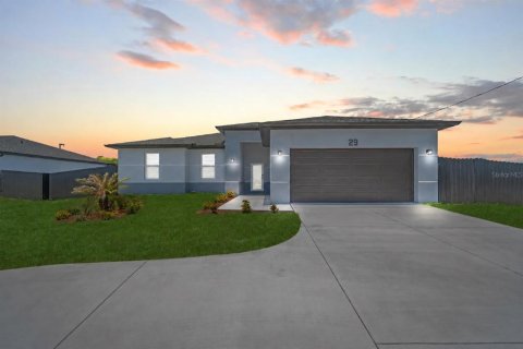 Villa ou maison à Cape Coral, Floride 3 chambres, 126.16 m2 № 2205563