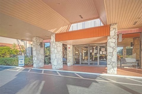 Купить кондоминиум в Маргит, Флорида 2 спальни, 89м2, № 2170028 - фото 25