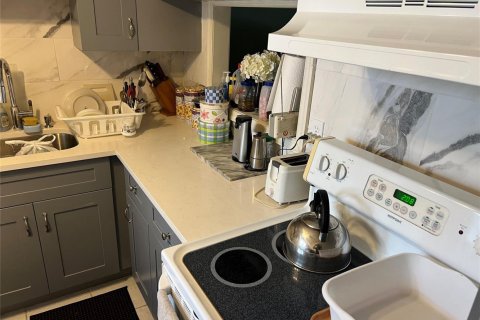 Купить кондоминиум в Маргит, Флорида 2 спальни, 89м2, № 2170028 - фото 6