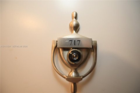 Copropriété à louer à Miami, Floride: 1 chambre, 91.97 m2 № 2439392 - photo 20