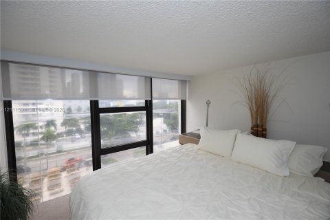 Copropriété à louer à Miami, Floride: 1 chambre, 91.97 m2 № 2439392 - photo 30