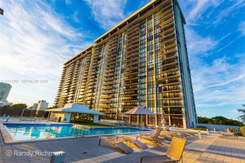 Copropriété à louer à Miami, Floride: 1 chambre, 91.97 m2 № 2439392 - photo 5