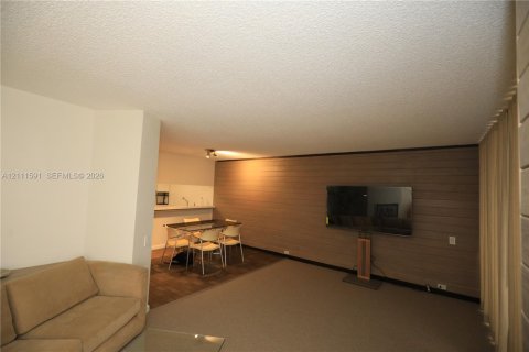 Copropriété à louer à Miami, Floride: 1 chambre, 91.97 m2 № 2439392 - photo 16