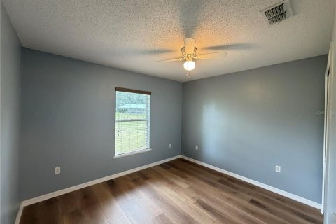 House in Winter Haven, Florida 3 bedrooms, 144.46 sq.m. № 2393729 - photo 20