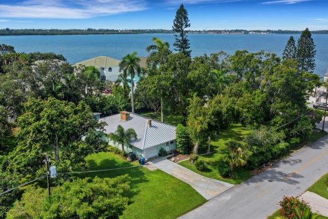 House in Bradenton, Florida 3 bedrooms, 150.04 sq.m. № 1734692 - photo 25