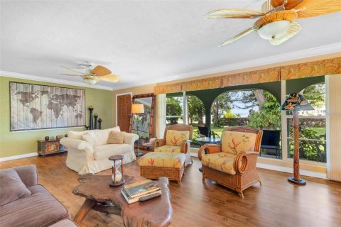 House in Bradenton, Florida 3 bedrooms, 150.04 sq.m. № 1734692 - photo 8