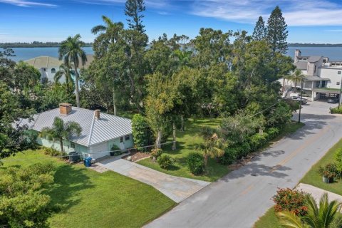 House in Bradenton, Florida 3 bedrooms, 150.04 sq.m. № 1734692 - photo 26
