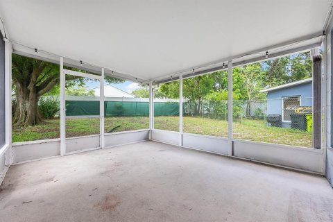 House in Orlando, Florida 3 bedrooms, 129.88 sq.m. № 1816770 - photo 9