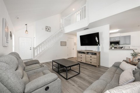 House in Orlando, Florida 3 bedrooms, 129.88 sq.m. № 1816770 - photo 15
