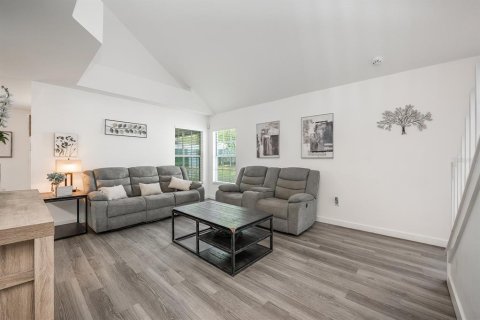 House in Orlando, Florida 3 bedrooms, 129.88 sq.m. № 1816770 - photo 17