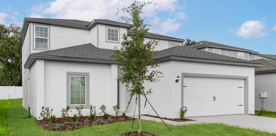 House in Astatula, Florida 5 bedrooms, 228.63 sq.m. № 1851001