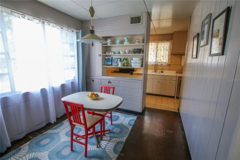 Casa en venta en Tampa, Florida, 2 dormitorios, 117.24 m2 № 1866519 - foto 19