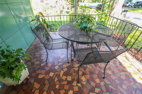 Casa en venta en Tampa, Florida, 2 dormitorios, 117.24 m2 № 1866519 - foto 6