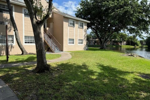 Copropriété à louer à Pembroke Pines, Floride: 3 chambres, 101.54 m2 № 2401411 - photo 5
