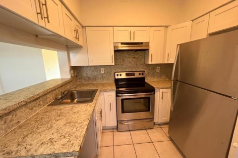 Copropriété à louer à Pembroke Pines, Floride: 3 chambres, 101.54 m2 № 2401411 - photo 22