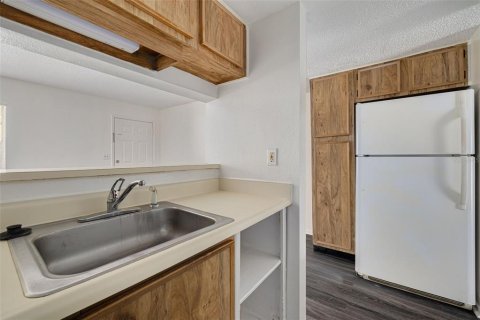 Condo in Tampa, Florida, 1 bedroom  № 1866143 - photo 8
