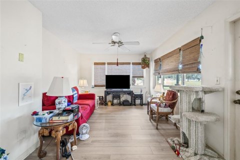 Casa en venta en Sun City Center, Florida, 2 dormitorios, 109.62 m2 № 1900303 - foto 12