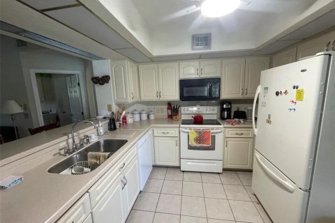 Снять в аренду виллу или дом в Пунта-Горда, Флорида 3 спальни, 206.99м2, № 2280014 - фото 13