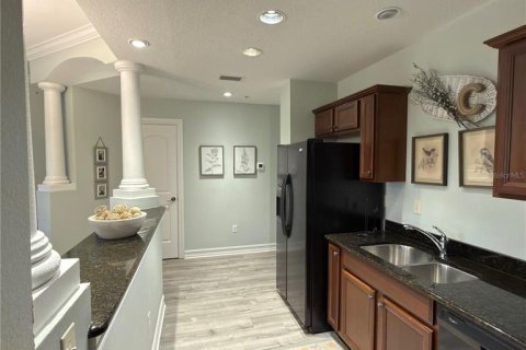 Condo in Tampa, Florida, 2 bedrooms  № 2133587 - photo 10