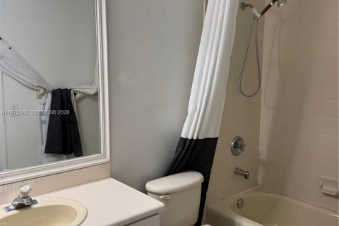 Снять в аренду кондоминиум в Хайалиа, Флорида 2 спальни, 89.84м2, № 2079515 - фото 6