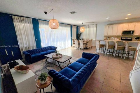 Casa en alquiler en Kissimmee, Florida, 8 dormitorios № 2152836 - foto 20