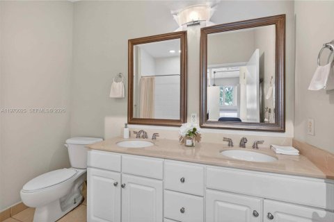 Купить кондоминиум в Майами, Флорида 2 спальни, 125.51м2, № 2036202 - фото 6