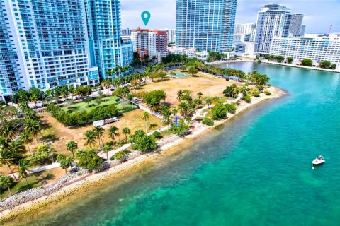 Купить кондоминиум в Майами, Флорида 2 спальни, 125.51м2, № 2036202 - фото 29