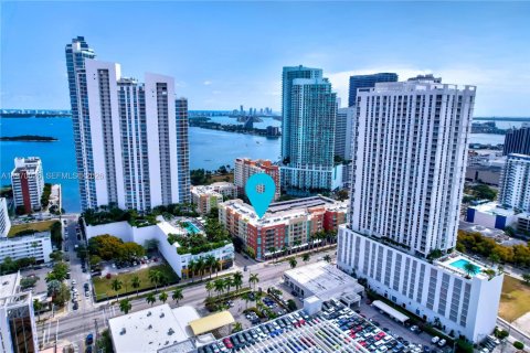 Купить кондоминиум в Майами, Флорида 2 спальни, 125.51м2, № 2036202 - фото 25