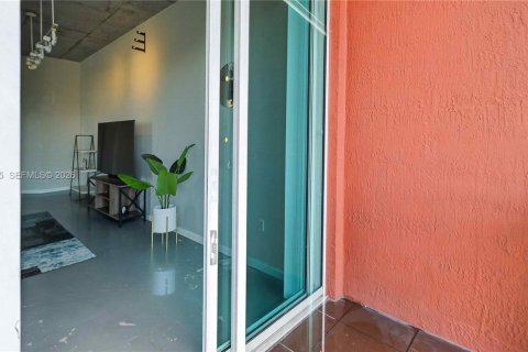 Купить кондоминиум в Майами, Флорида 2 спальни, 125.51м2, № 2036202 - фото 18