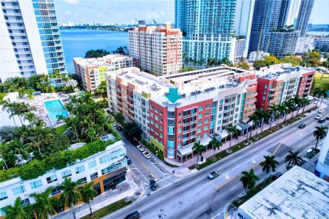 Купить кондоминиум в Майами, Флорида 2 спальни, 125.51м2, № 2036202 - фото 23