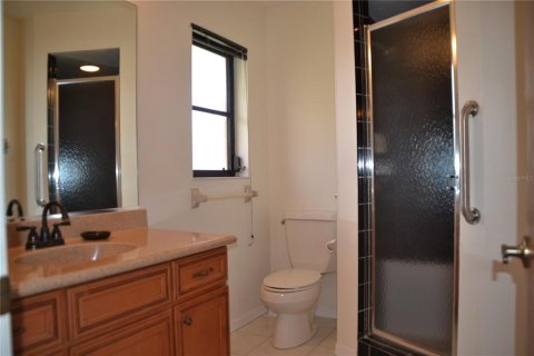 House in Venice, Florida 3 bedrooms, 148.74 sq.m. № 2151125 - photo 18