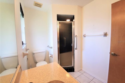 House in Venice, Florida 3 bedrooms, 148.74 sq.m. № 2151125 - photo 19