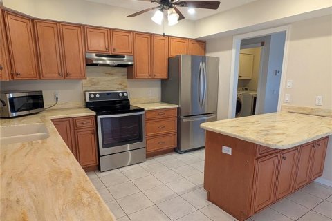 House in Venice, Florida 3 bedrooms, 148.74 sq.m. № 2151125 - photo 9