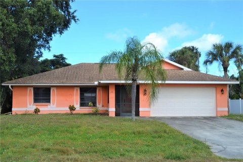 House in Venice, Florida 3 bedrooms, 148.74 sq.m. № 2151125 - photo 2