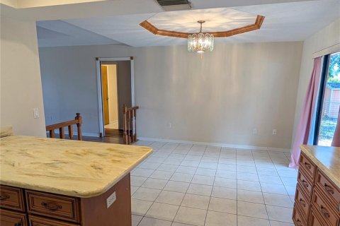 House in Venice, Florida 3 bedrooms, 148.74 sq.m. № 2151125 - photo 12