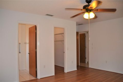 House in Venice, Florida 3 bedrooms, 148.74 sq.m. № 2151125 - photo 14