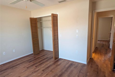 House in Venice, Florida 3 bedrooms, 148.74 sq.m. № 2151125 - photo 25
