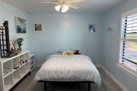Villa ou maison à louer à North Port, Floride: 4 chambres, 265.33 m2 № 2166439 - photo 22