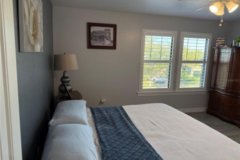 Villa ou maison à louer à North Port, Floride: 4 chambres, 265.33 m2 № 2166439 - photo 24