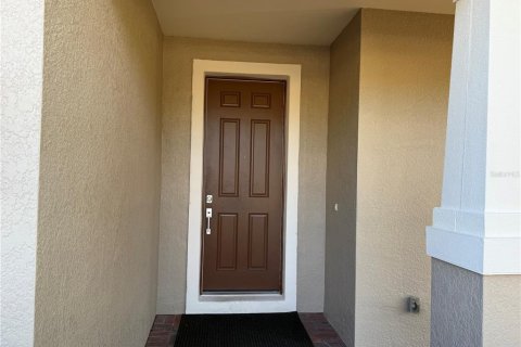 Villa ou maison à louer à North Port, Floride: 4 chambres, 265.33 m2 № 2166439 - photo 4