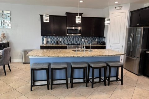 Villa ou maison à louer à North Port, Floride: 4 chambres, 265.33 m2 № 2166439 - photo 10